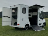 Furgoneta de caballos Paragan, modelo Equistar 3